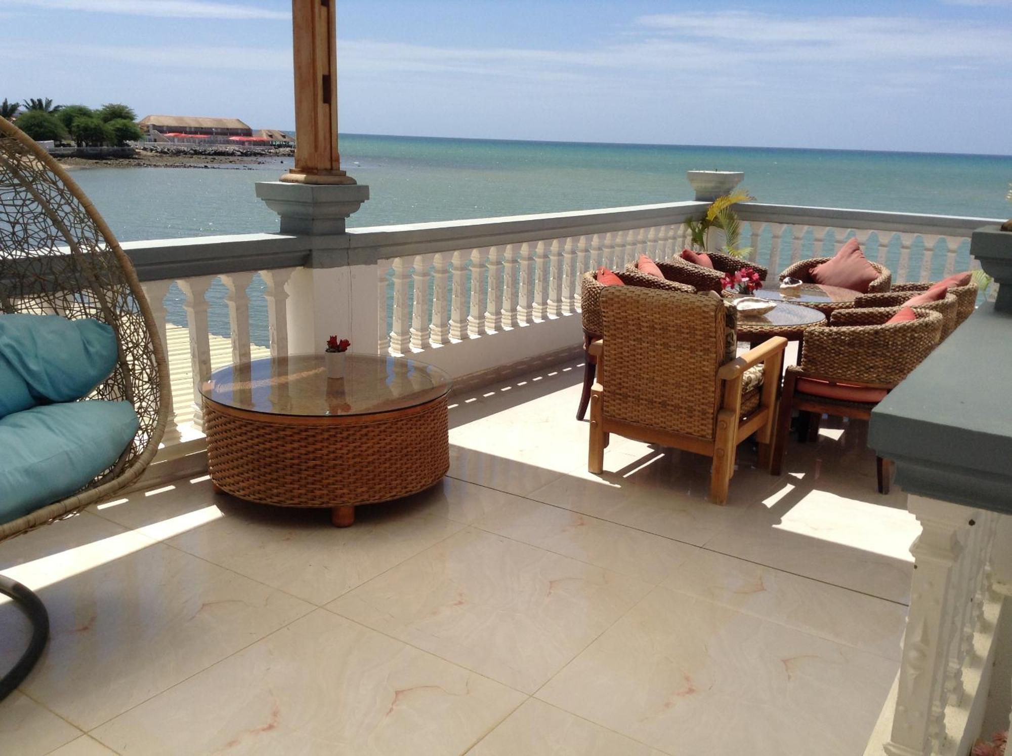 Hotel Residencial Ramire-Tour Benguela Bagian luar foto