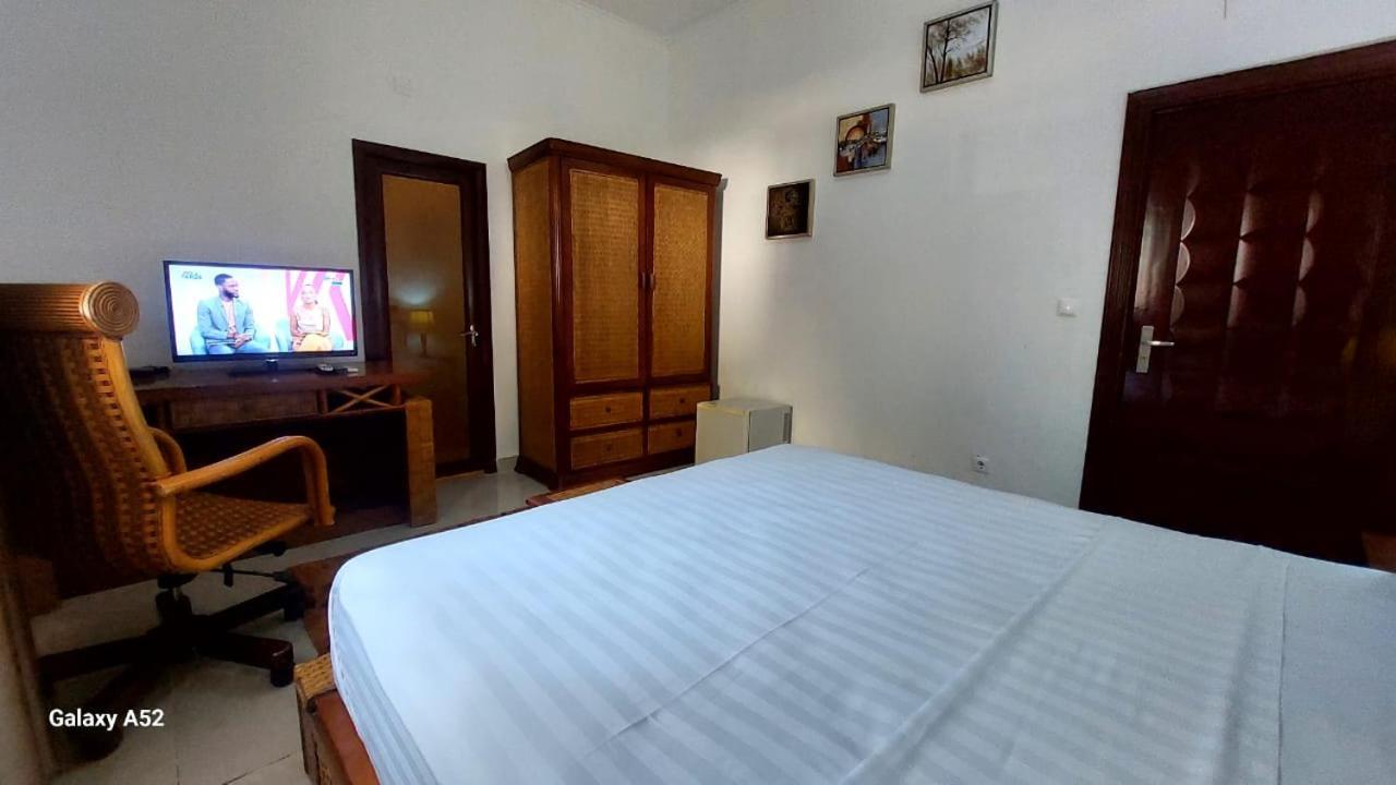 Hotel Residencial Ramire-Tour Benguela Bagian luar foto
